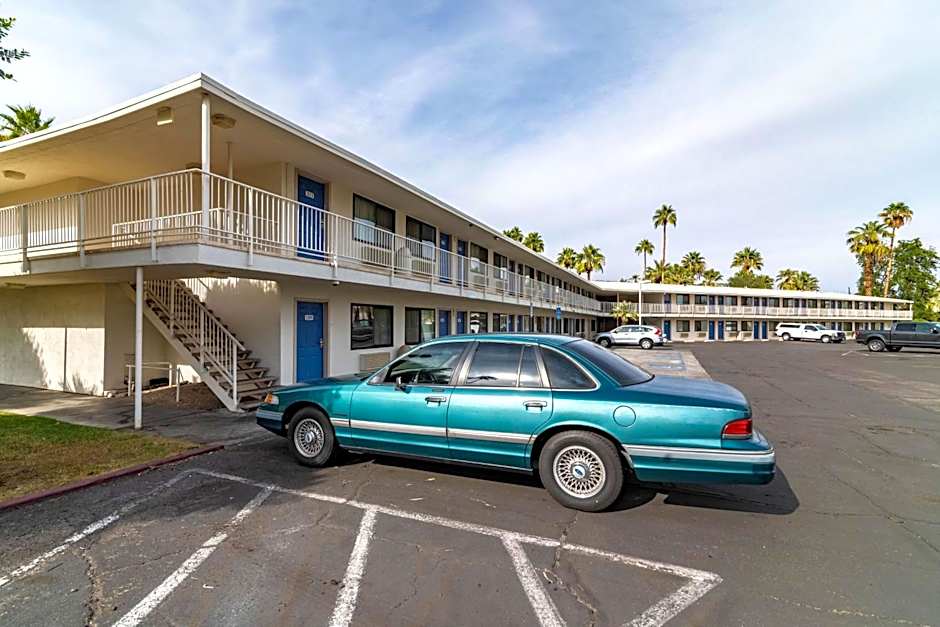Motel 6-Palm Springs, CA - East - Palm Canyon