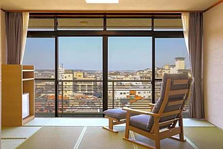 Superior Japanese-Style-Room holds 5 people - Shower Only - Non-Smoking