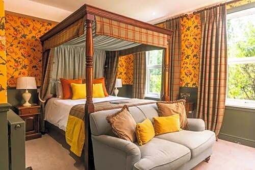 Photo 1 of 6 of Suite with Garden View