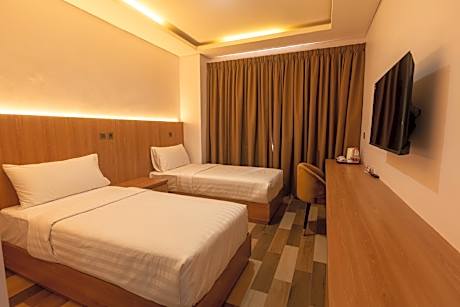 Crystal Harmony Hotel