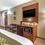 Comfort Inn & Suites Pittsburgh
