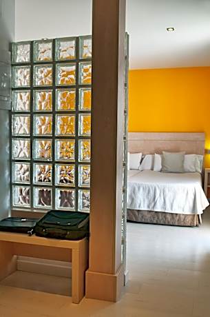 Double or Twin Room with Terrace