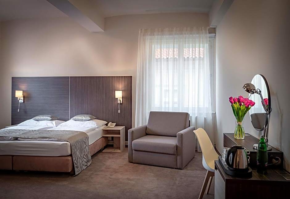 Pytloun Kampa Garden Hotel Prague