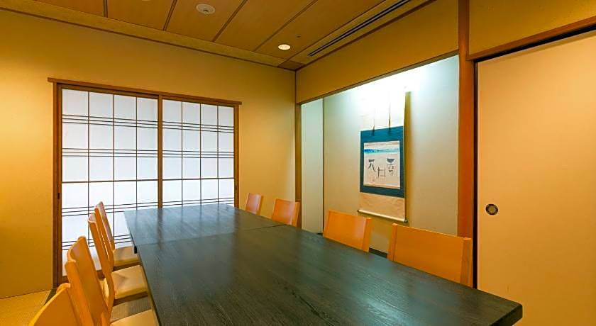 Shin Osaka Washington Hotel Plaza