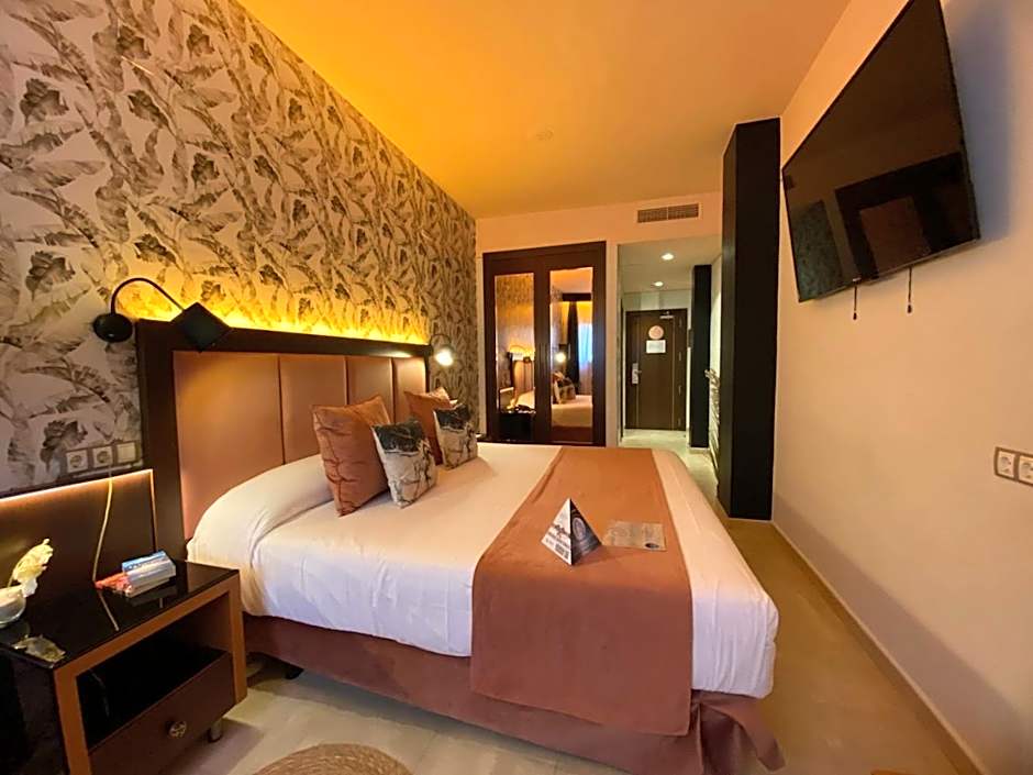 ON ALETA ROOM designed for adults