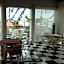 Pousada Tiriri Guesthouse