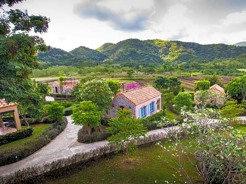 La Provence Suan Phung Hotel