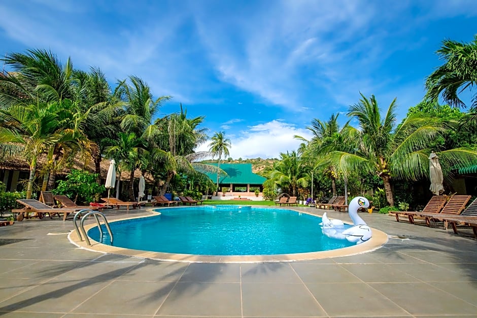 Sun And Sands Beach Hotel Spa