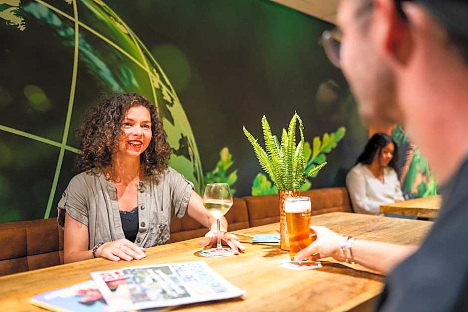 Bud Gett Hostels