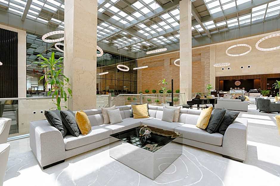 Crowne Plaza Riyadh RDC Hotel & Convention By IHG