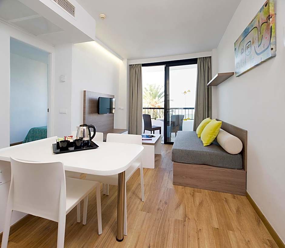 Marvell Club Hotel & Apartments