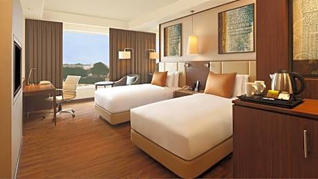 Twin Room with City View