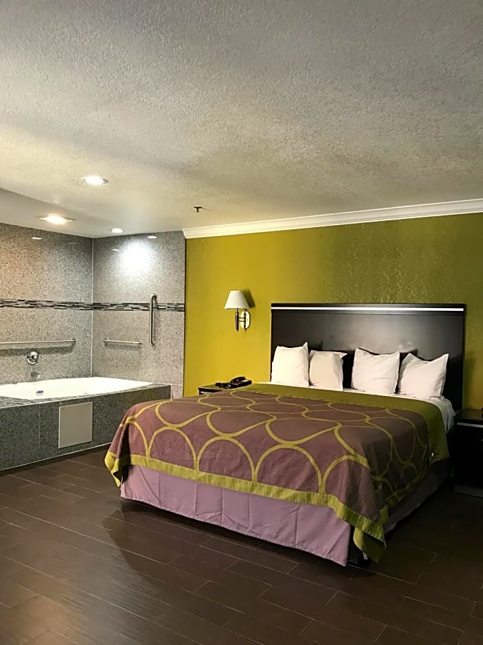 Super 8 By Wyndham Inglewood/LAX