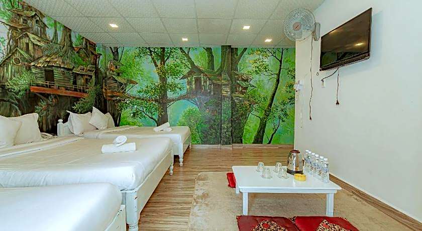 Ken's Backpackers Hotel