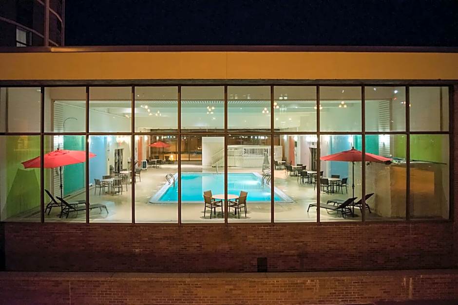 Radisson Hotel Duluth-Harborview