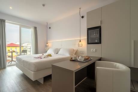 Double or Twin Room with Balcony