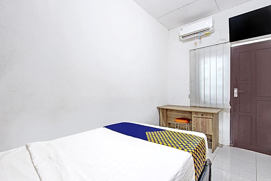 SPOT ON 91521 Mayong Guesthouse