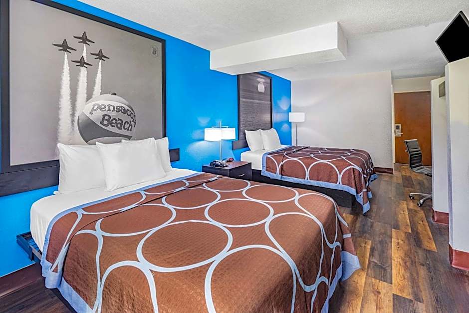 Super 8 by Wyndham Pensacola