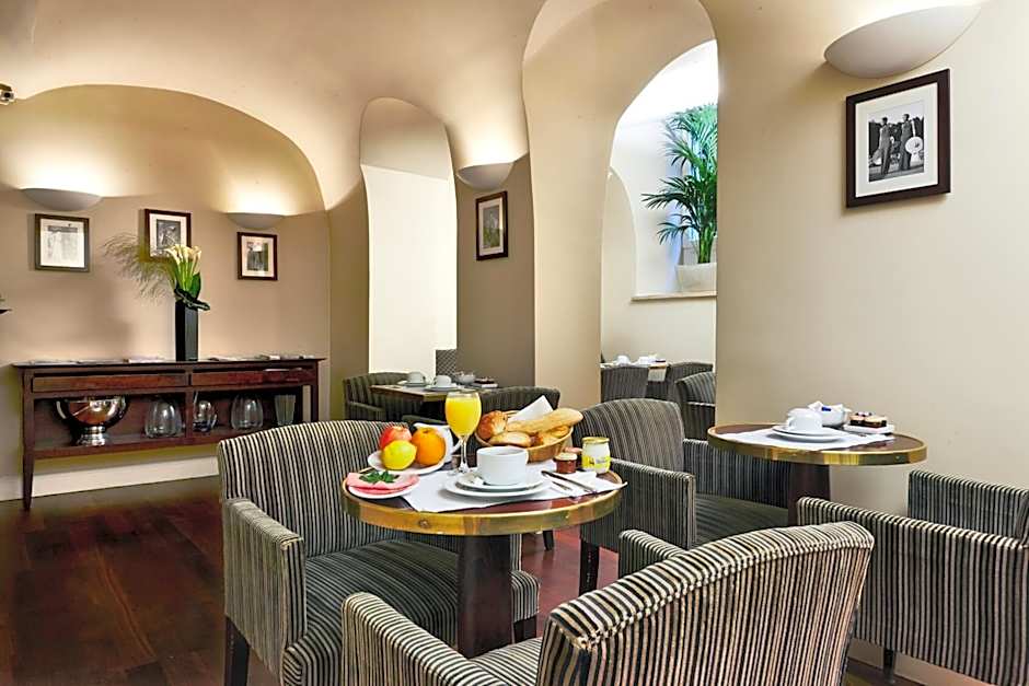 Golden Tulip Washington Opera