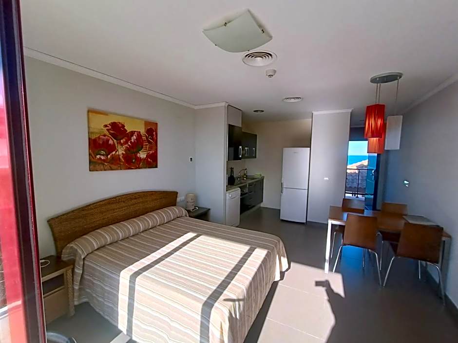 Aparthotel El Faro