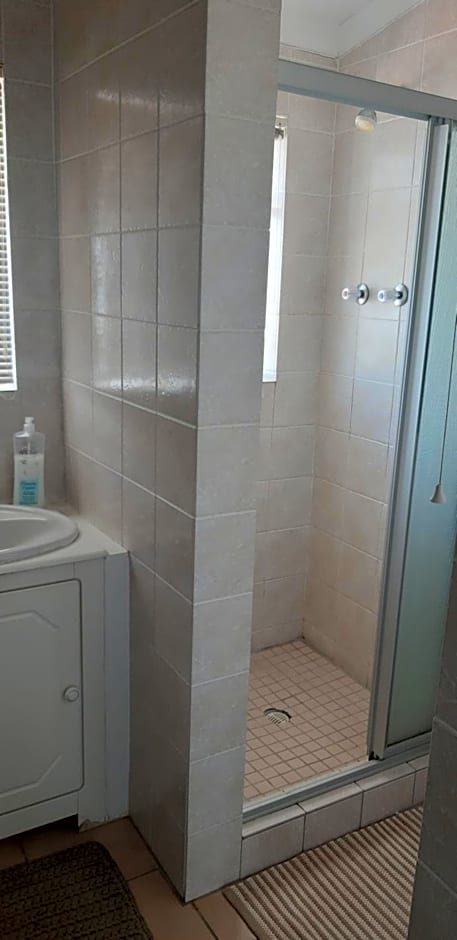 Dennecres4GuestRooms