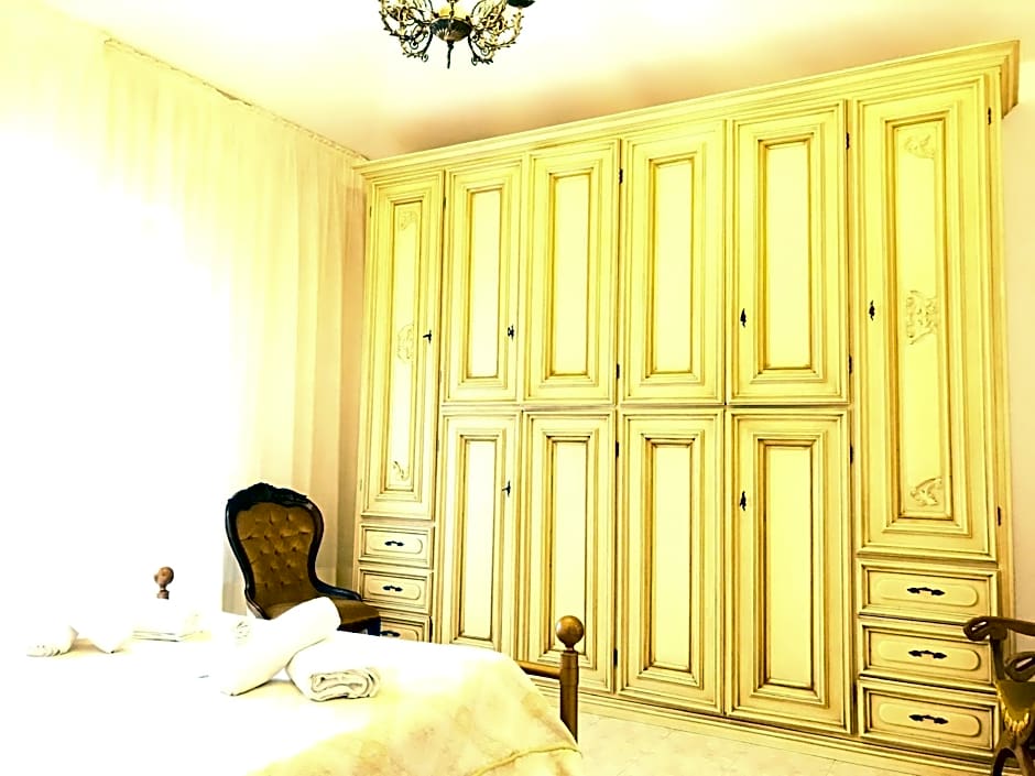 HIstoric Luxury Villa,sea view, private parking