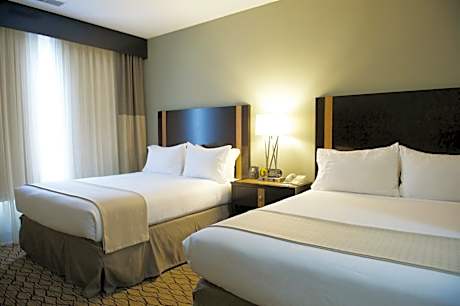 Standard Queen Room with Two Queen Beds and Mobility Accessible Roll-In Shower