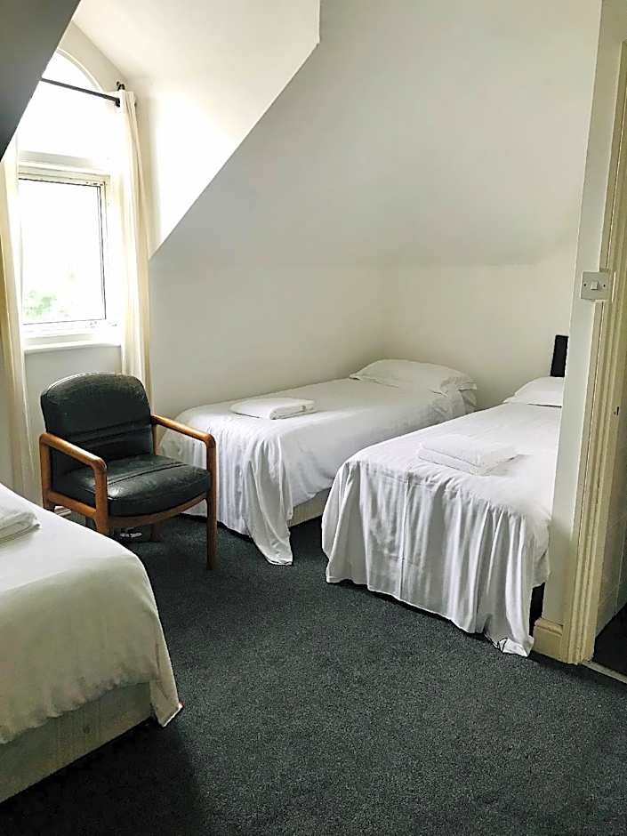 Amhurst Hotel