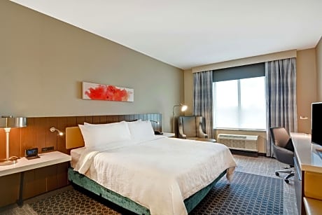 1 King Bed