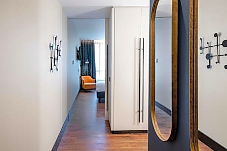 King Size Single Room