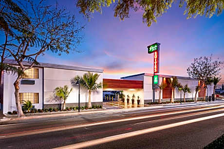 Studio Inn And Suites