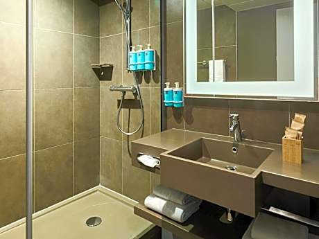 Executive Room with 1 Queen-Size Bed with Eiffel Tower View