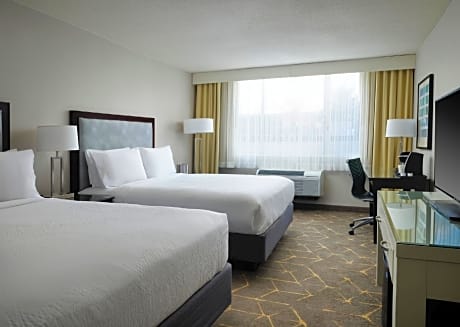 2 Double Beds Suite