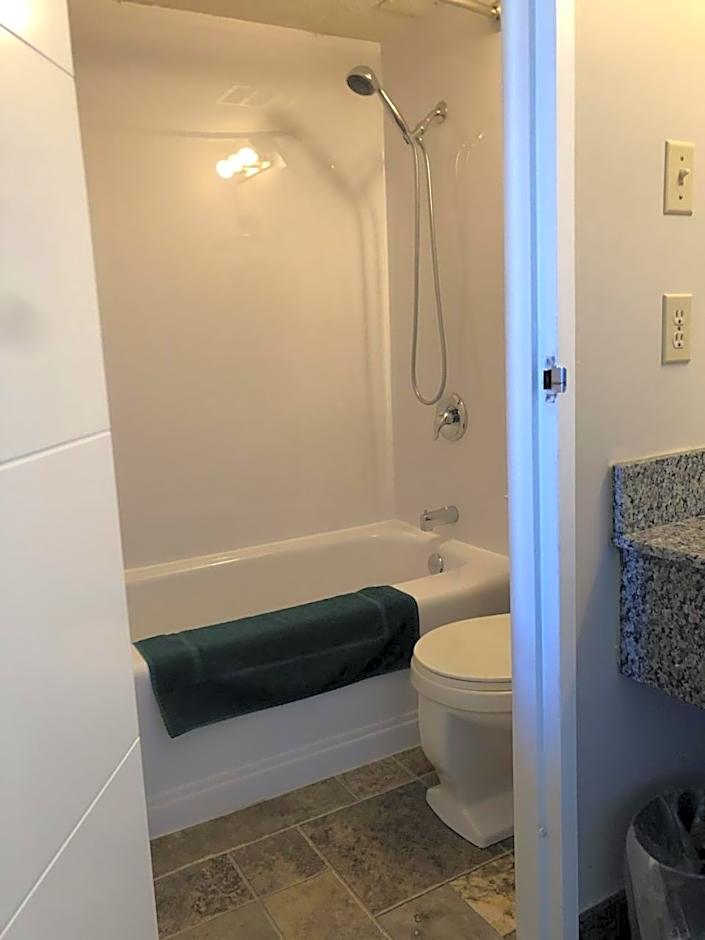 Arbour Ridge Inn & Suites