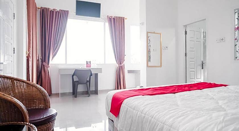 RedDoorz Syariah near Arafah Hospital Jambi