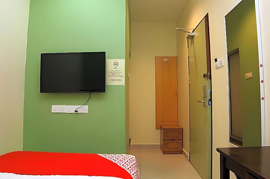 Hotel O Holiday Mansion Inn