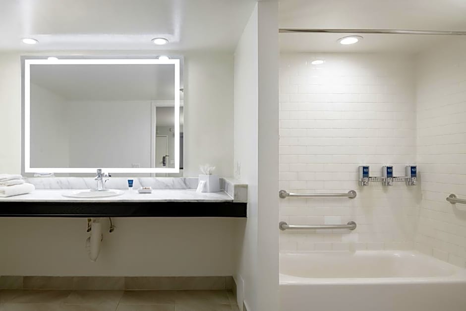 Four Points by Sheraton Anaheim