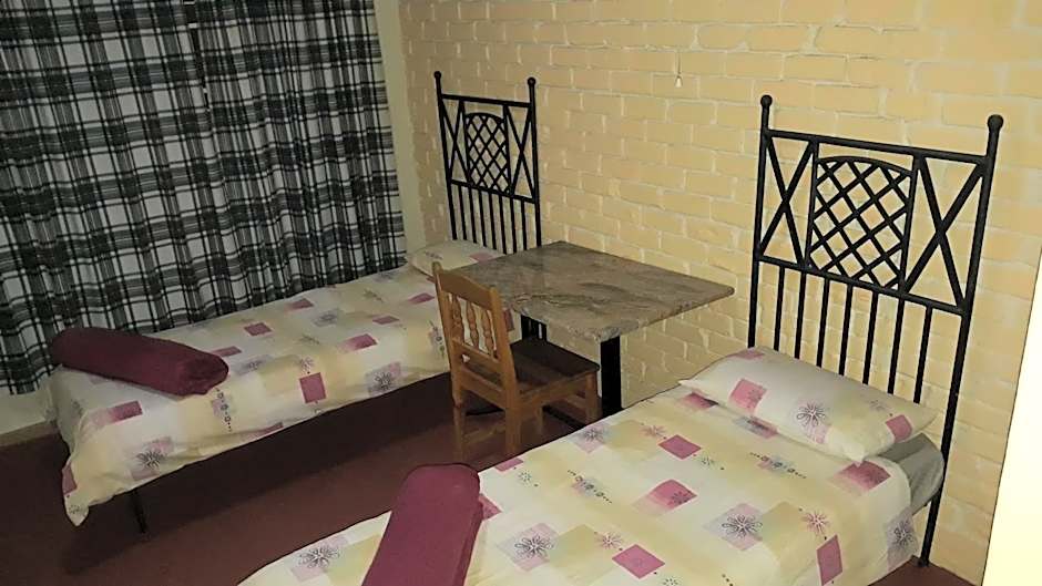 Paljas Backpackers