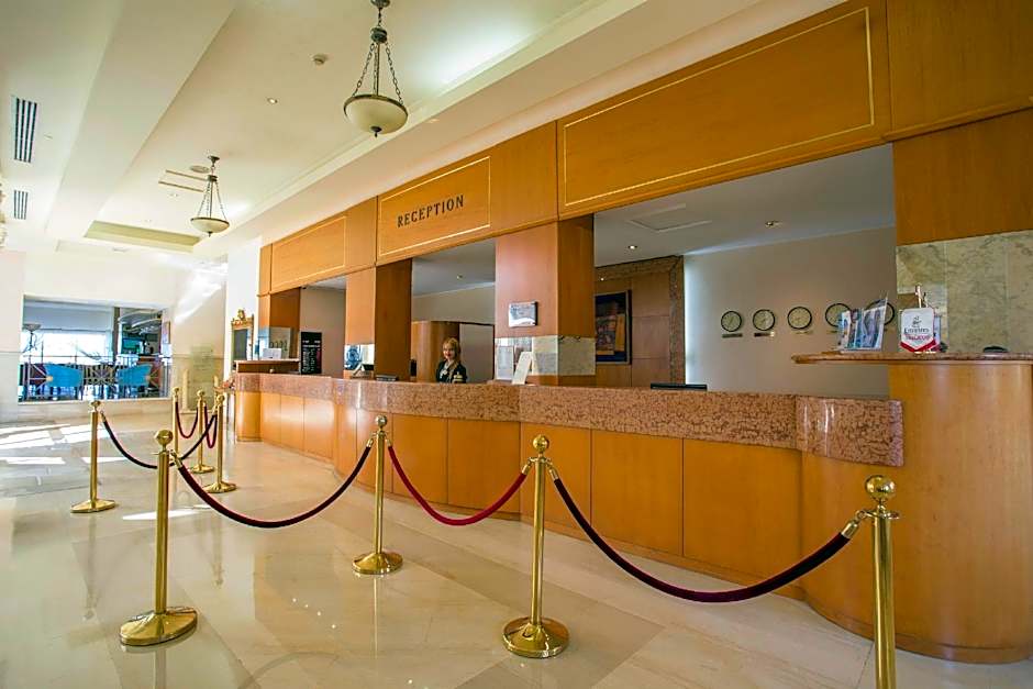 Golden Tulip Carthage Residence