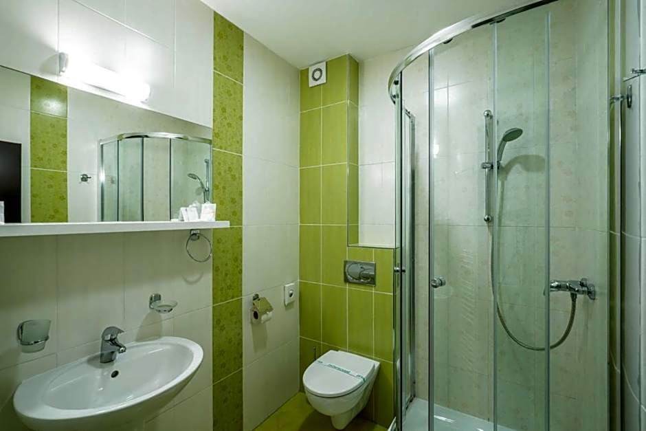 BNC Hotel - Restaurant - Bowling