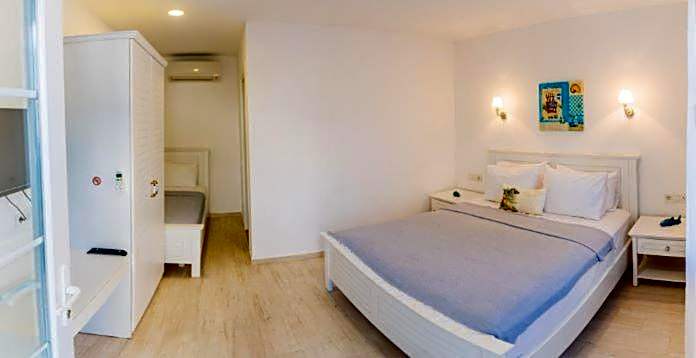 Via Farilya Hotel