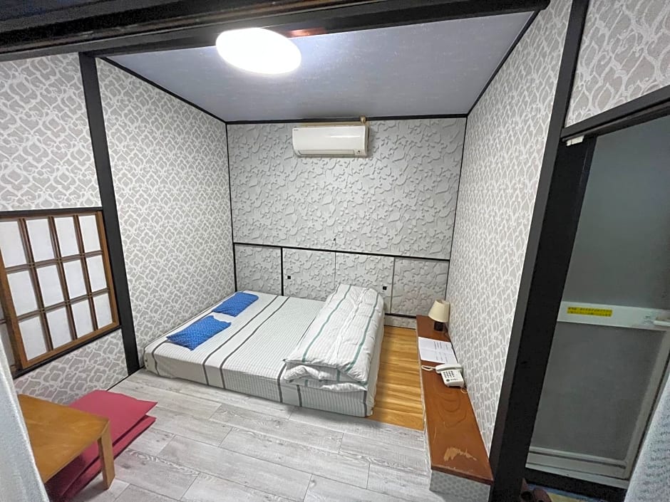 Lucky Hotel