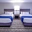 Days Inn & Suites by Wyndham Wisconsin Dells
