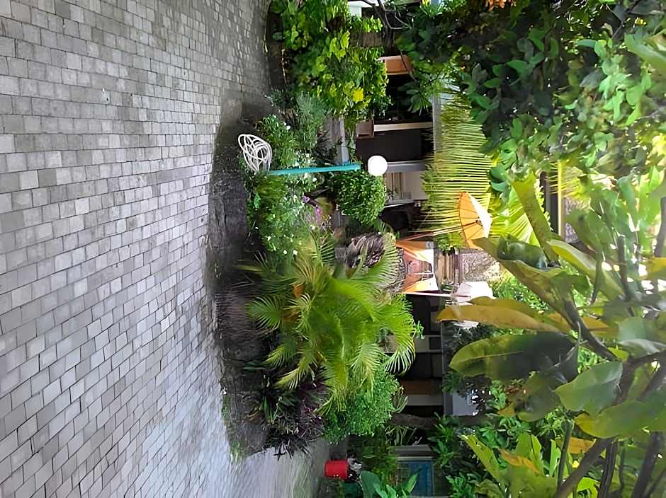 Mahendra Beach Inn