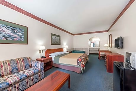 King Suite with Sofa Bed - Non-Smoking
