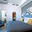 MoMo Seaview Hotel
