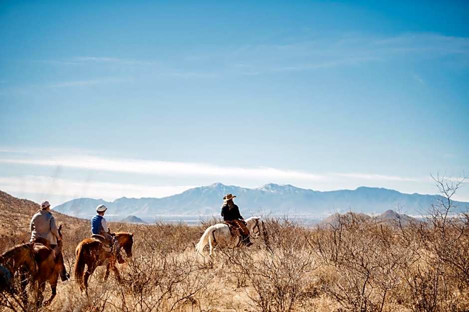 Tombstone Monument Guest Ranch