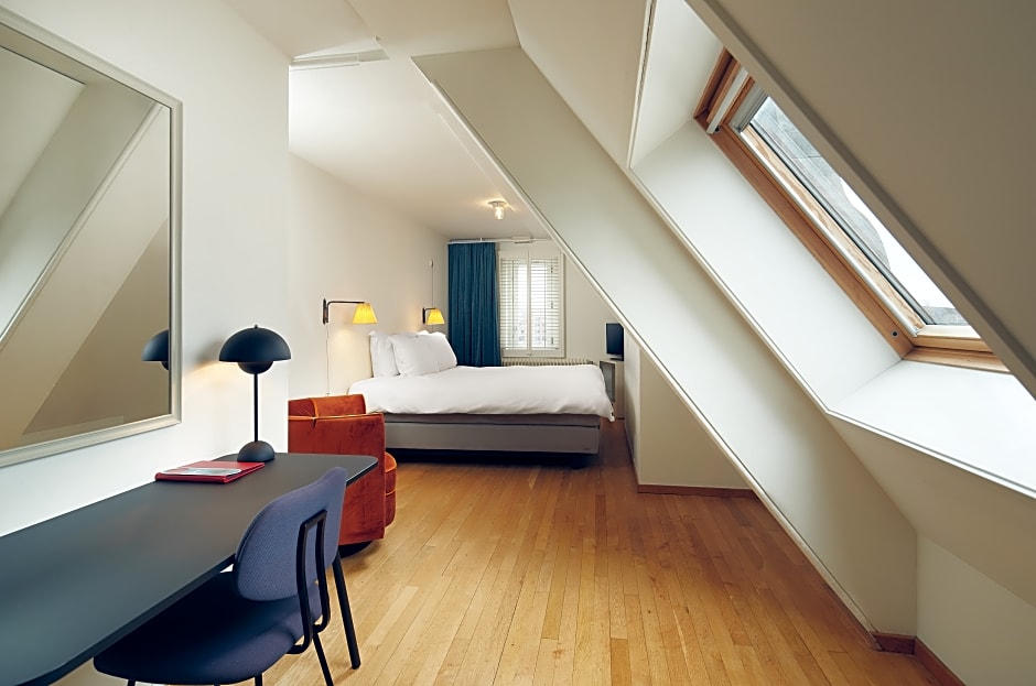 Lloyd Hotel
