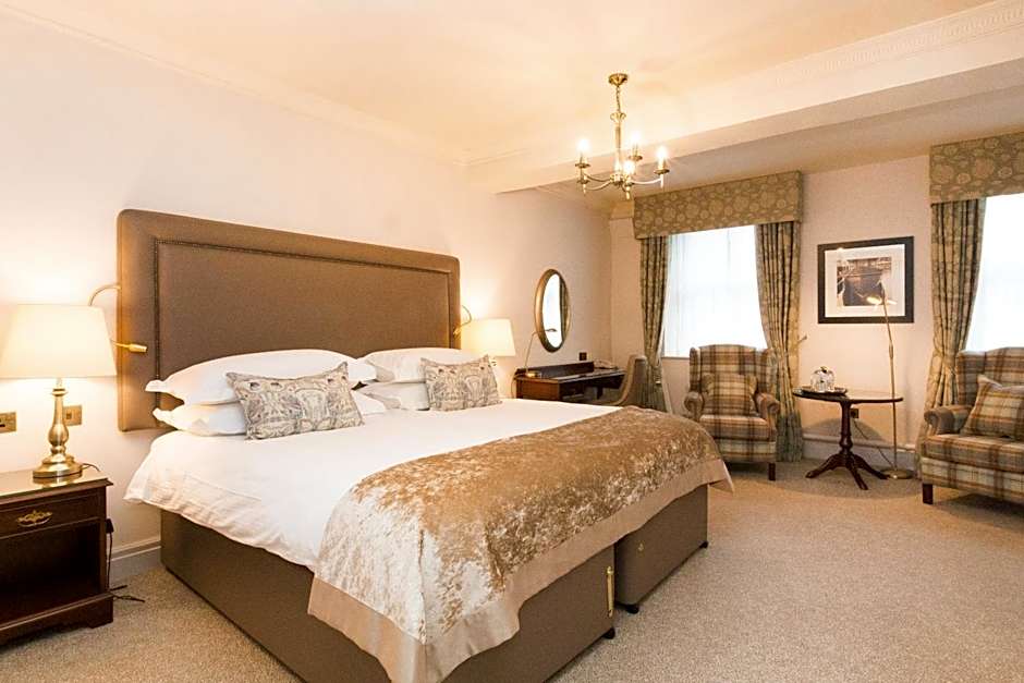 Macdonald Old England Hotel & Spa