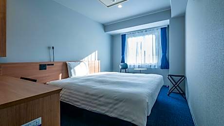 Deluxe Double Room (1 adult + 1 child) - Non-Smoking